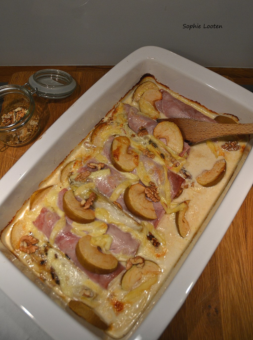 Endives au jambon à la Savoyarde (Reblochon, noix et pommes)