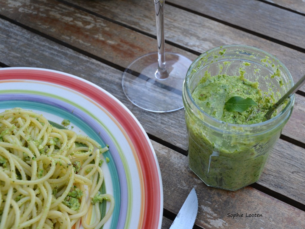Pâtes au &laquo;&nbsp;pesto&nbsp;&raquo; de&nbsp;brocoli