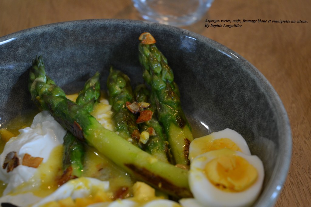 Asperges vertes aux oeufs et fromage&nbsp;blanc